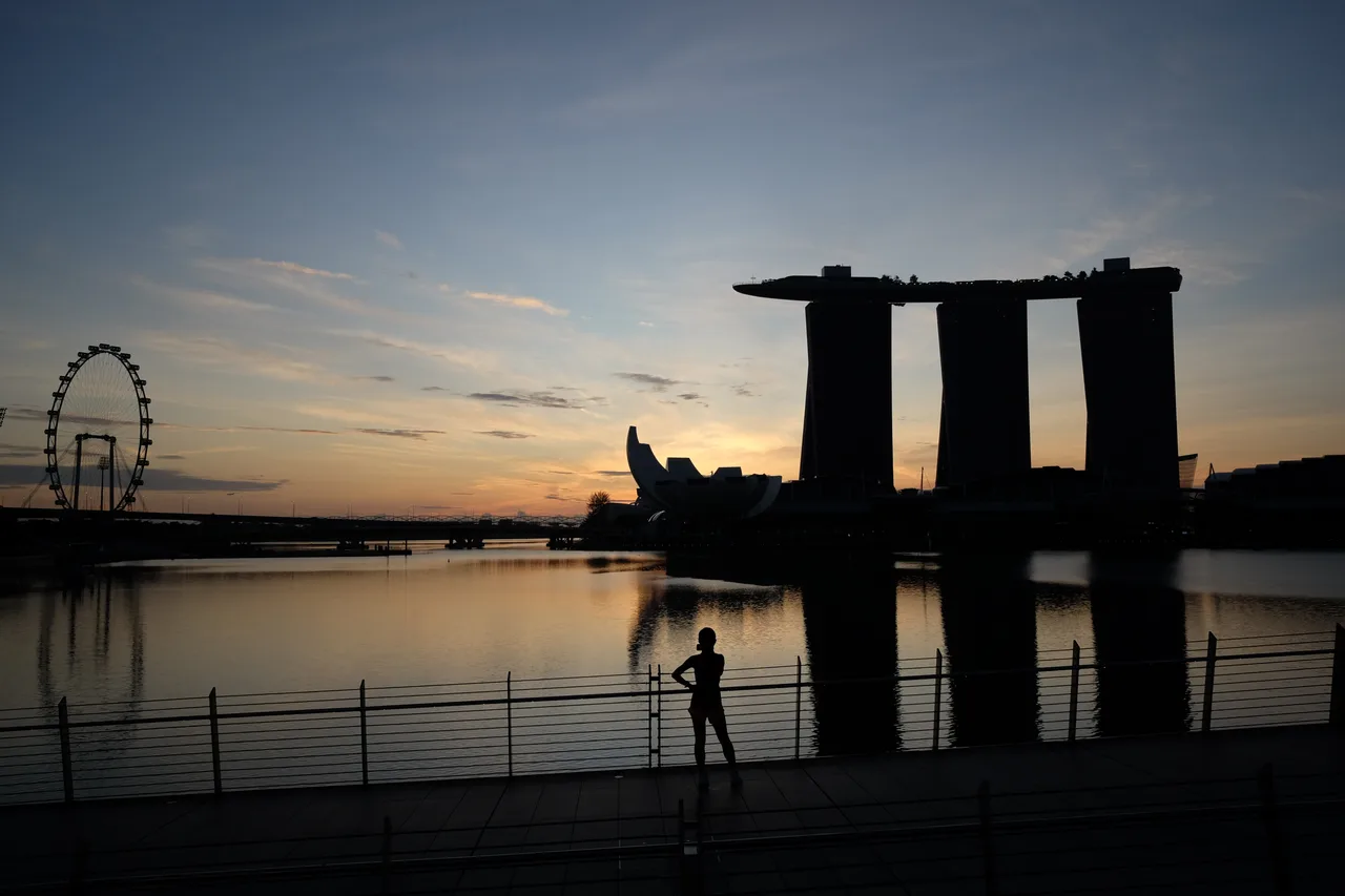 Candid Silhouette Statue