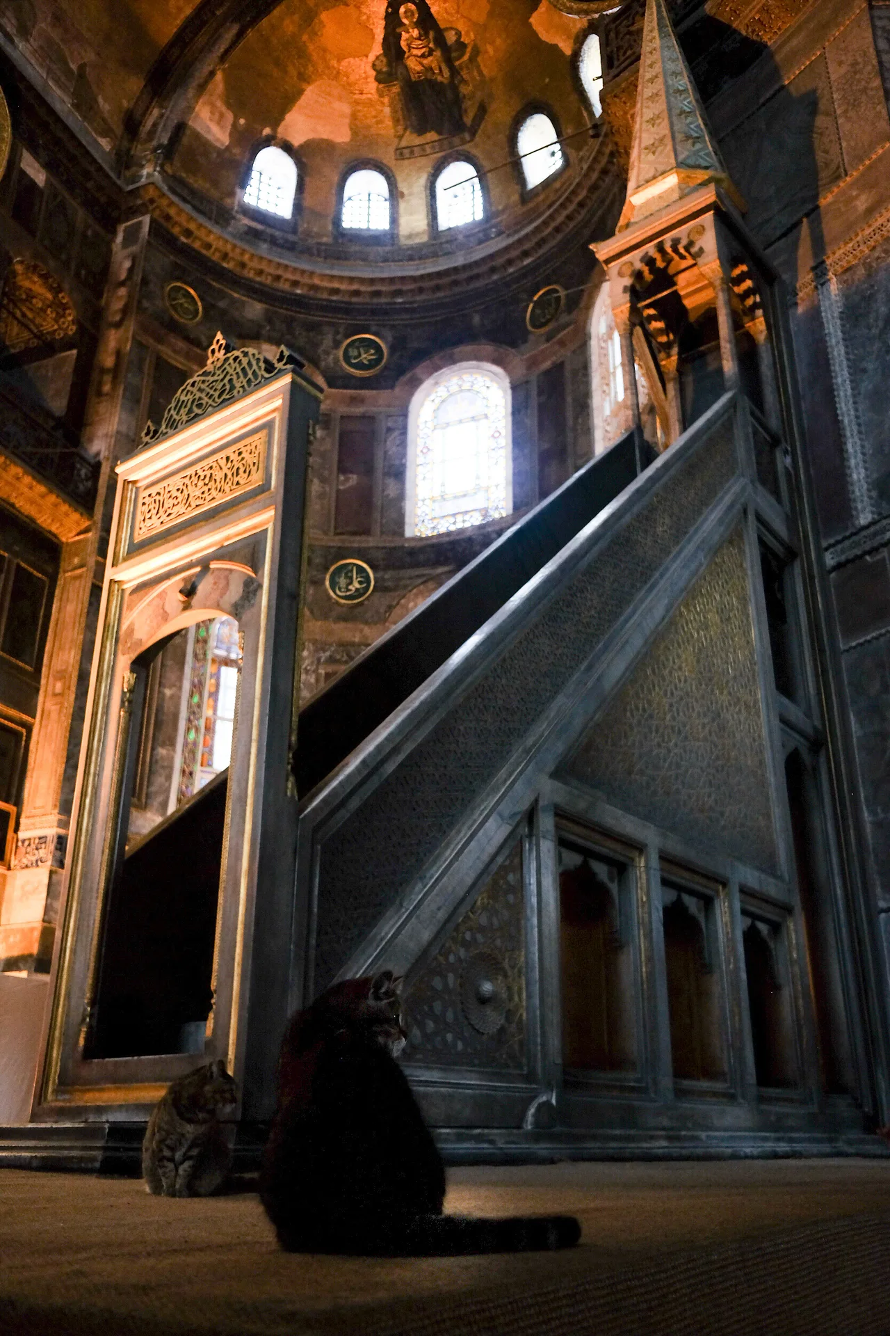 Door Church Hat