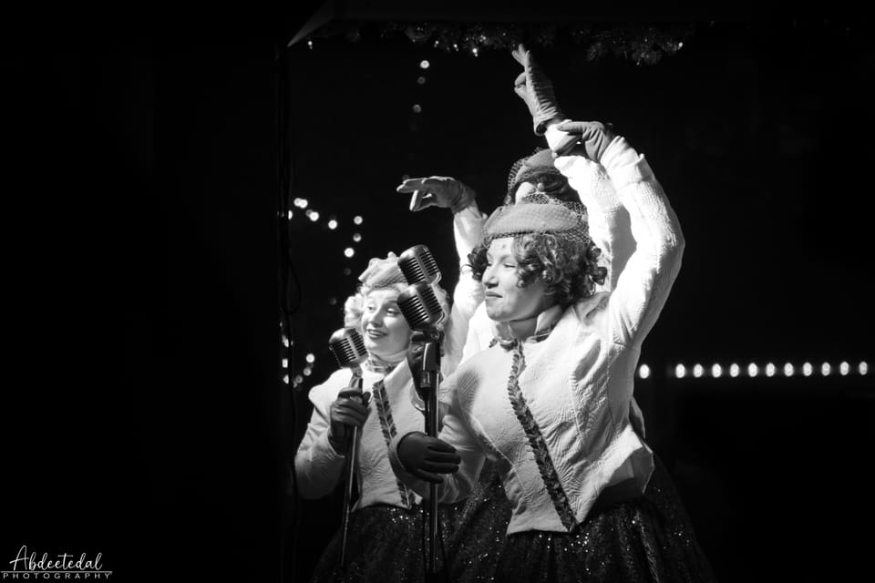 Expressions in Light